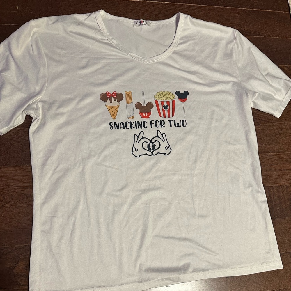 Snacking for 2 shirt Disney style